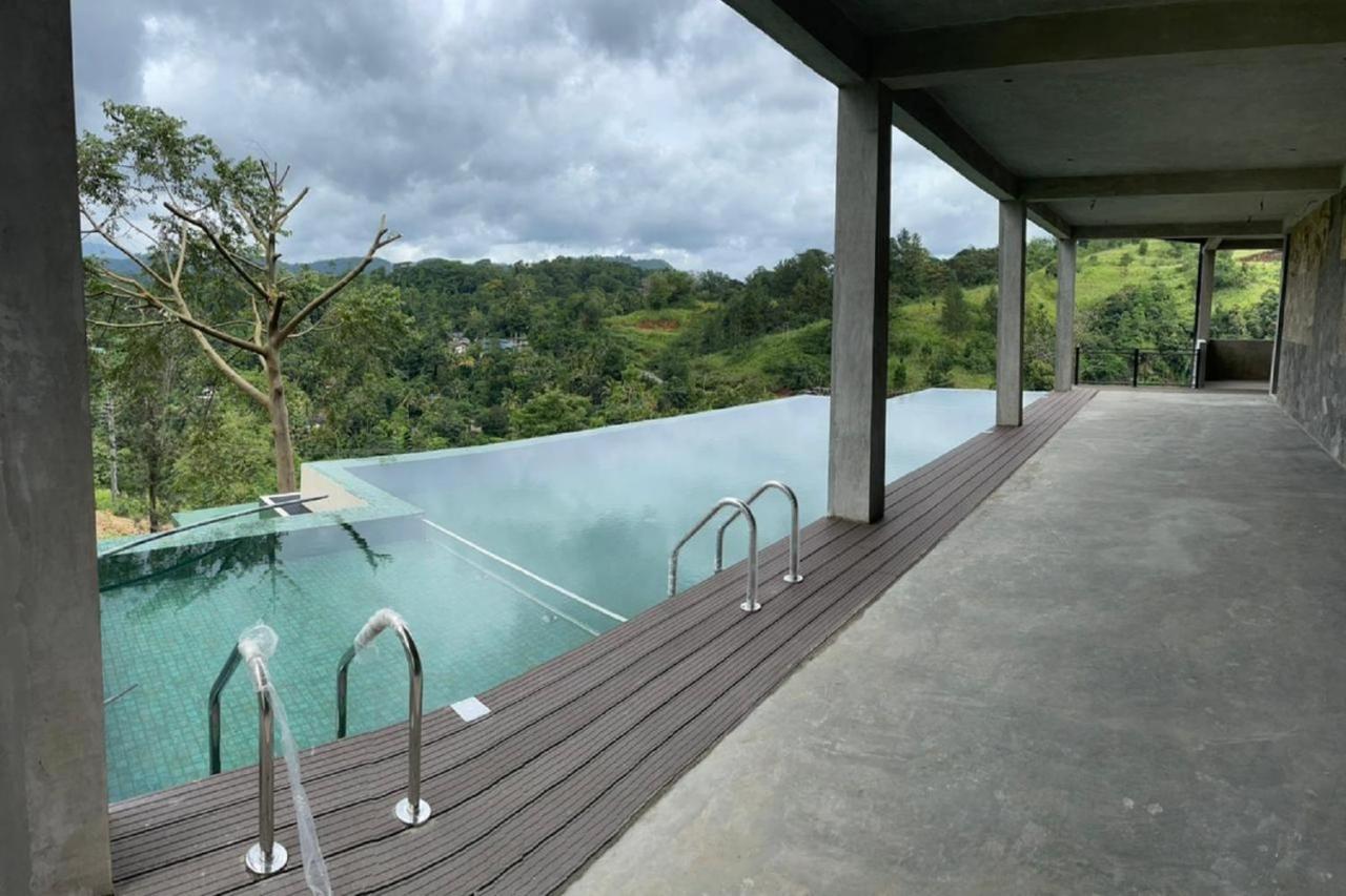 Riverbank Resort Гампола Екстериор снимка