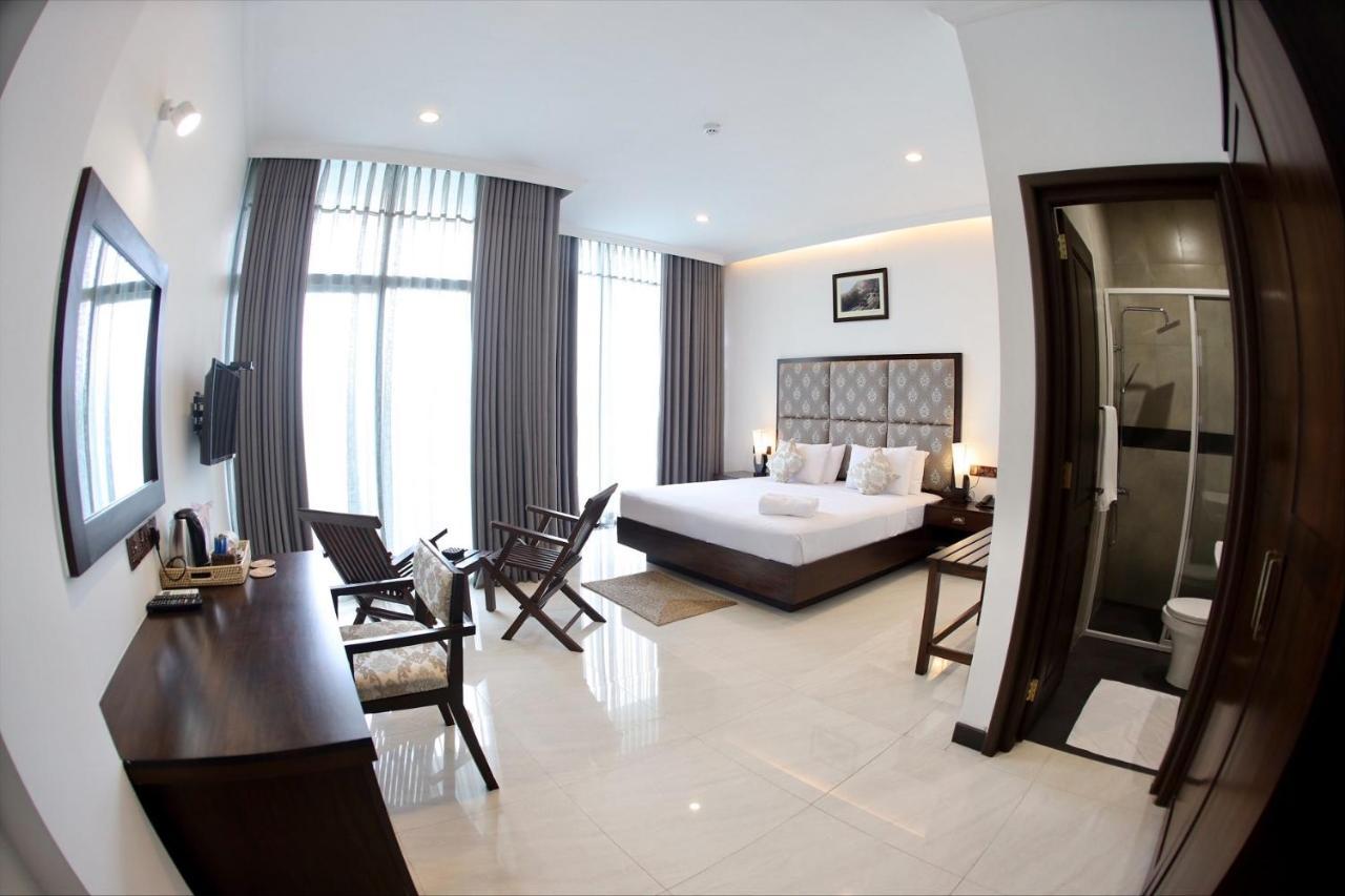 Riverbank Resort Гампола Екстериор снимка
