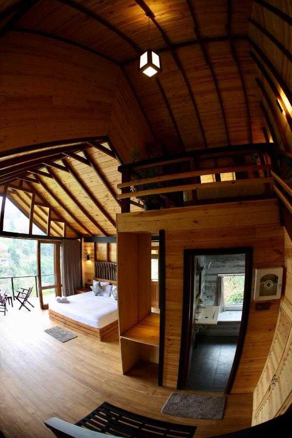 Riverbank Resort Гампола Екстериор снимка
